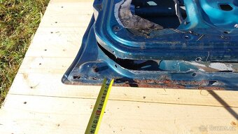 Ford Ranger: Dveře LZ zelené 1tis - 16