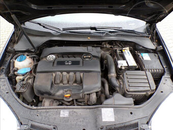 Volkswagen Golf 1,6 i TREND,KLIMA - 16
