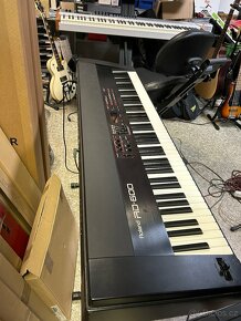 Hartke klavesove combo 4 kanal a dalsi klávesy, gt, PA - 16