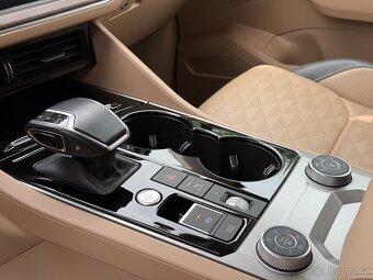 VW Touareg 3.0 TDI V6 210 kW výbava Atmosphere | Záruka - 16