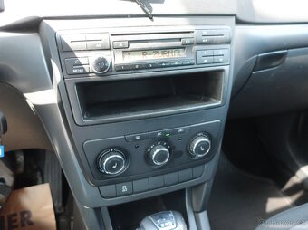 Škoda Yeti 1.2TSi 77kW FRESH DSG TAŽNÉ - 16