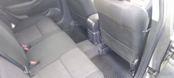 Toyota Avensis T25 2007 - 16