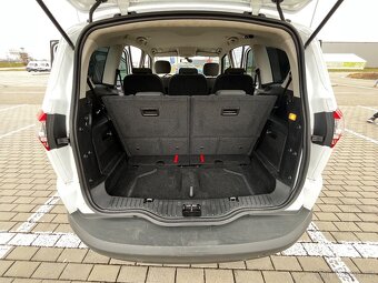Ford S-Max 2,0 TDCi, 103Kw, 7 míst - 16