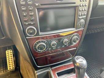 MERCEDES BENZ G 350 CDI W463 165 kW  NAVIGACE 4x4 - 16