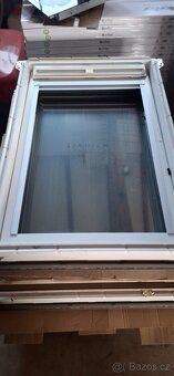 Velux Střešní okno Plastové okno - 16