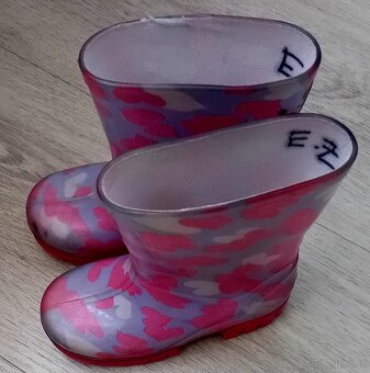 Balík celoročního oblečení holčička 86-92 + boty - 16