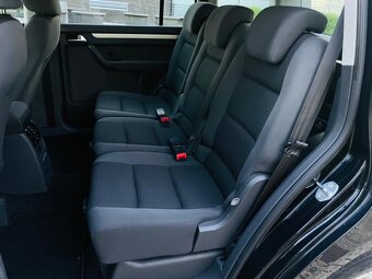 Volkswagen Touran 1.6TDI MANUÁL KAMERA VÝHŘEV TAŽNÉ SERVISKA - 16
