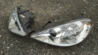 Peugeot 807 PŘEDNÍ NÁRAZNÍK  SVĚTLA - 16