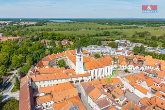 Prodej rodinného domu, 178 m², Třeboň, ul. Husova - 16