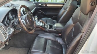 Porsche Cayenne S 3,0I Hybrid 245kw Benzín - 16