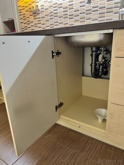 Prodám kuchyň Oresi - 16