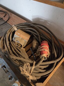 Hoblovka a stolní pila - 16