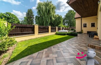 Prodej rodinného domu, dvougenerační 185 m2, pozemek 218 m2  - 16