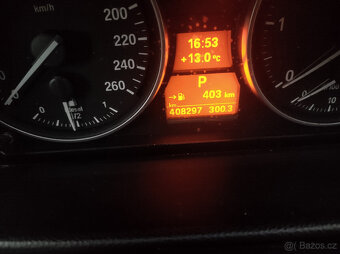 BMW 330XD automat 4x4 silný 170kW šestiválec prostorné kombi - 16