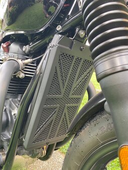 Triumph Street Twin - 16