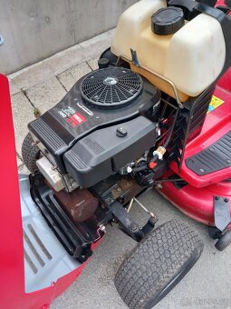 Prodám zahradní traktor Toro 16-38 HXL - 16