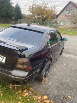 Volkswagen Bora 1.9 TDI 1999 – pojízdná po nehodě / na náhra - 16