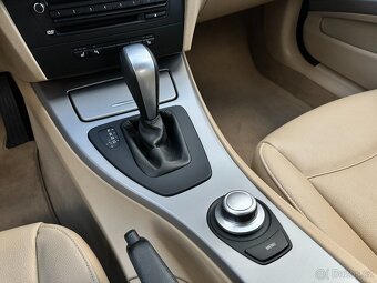 •BMW 320i A/T, Bi-XENON, NAVIGACE, PDC, TEMPOMAT• - 16