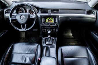 Škoda Superb Combi 2.0 TDI CR Elegance DSG - 16