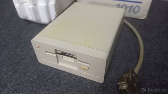 Commodore 1010 3,5" External Disk Drive (Amiga) - 16
