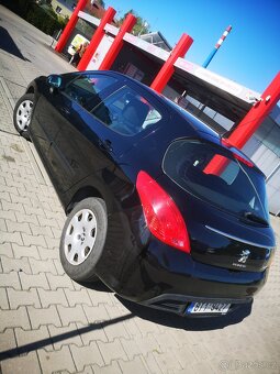 Peugeot 308 1.4i 100tkm CZ Kup Extra zachovalý LED - 16