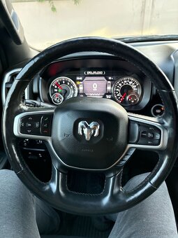 Dodge RAM 5.7 4x4 TUNING, SPORT, BLACK EDITION - 16