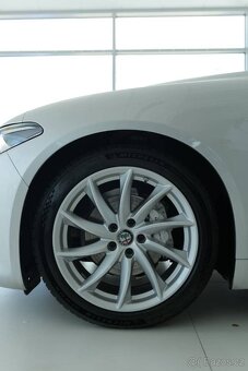 Alfa Romeo Giulia 2.0GME 147kW - 16