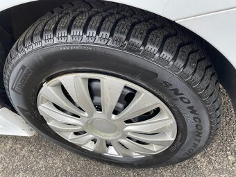 2010 Hyundai i30 1.4i kombi - 16