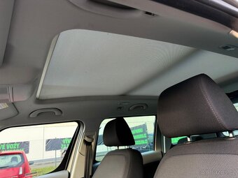 ►► ŠKODA YETI 2,0 TDI 4x4 -103 kW, PARK. SENZORY, NAVI ◄◄ - 16
