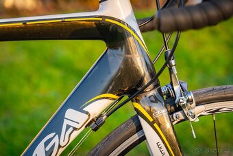 Silniční kolo Univega Via Mountain King Carbon - 16