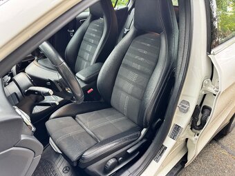 Mercedes Benz GLA200d 4matic - 16