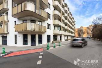 Pronájem bytu 1+kk 42 m² Nad Kolčavkou, Praha - Libeň - 16