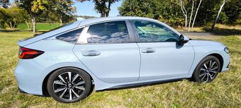 Honda Civic 2.0 Hybrid/139kw/spotřeba 3,2 - 5L - 16
