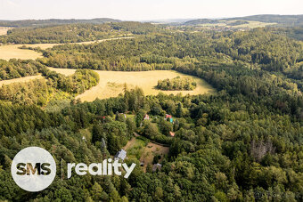 Soukromí u lesa, projekt v ceně – pozemek 1 600 m² v Hrusicí - 16