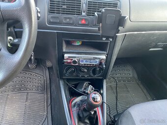 VW Golf 4, 1.4i 55 kW, r.v. 2001, manuál - 16