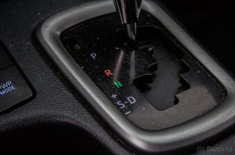 Toyota Hilux 2.4 D-4D Active A/T | 4x4 | - 16