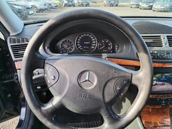 Mercedes Benz E220 - 16
