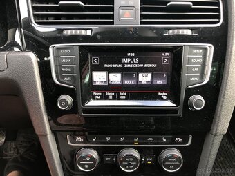 Volkswagen Golf VI 1,6 TDI 77 KW Highline Plný servis - 16
