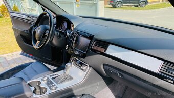 Prodám Volkswagen Touareg II 7P, 3.0TDI, CZ, servisní kniha - 16