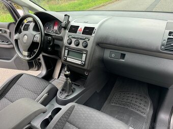 Volkswagen Touran 2.0 TDi MODEL 2008 MOŽNO NA SPLÁTKY - 16