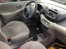 Nissan Almera Tino 2,2Di 2001 84kW - díly z auta - 16