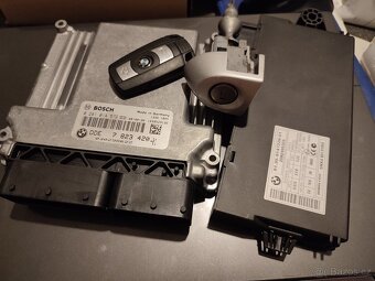 díly z vozu BMW E91 LCI 320xd stříbrná 354 - 16