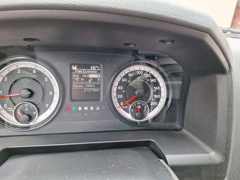 Dodge RAM 2500 - 16