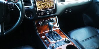 Volkswagen Touareg II 3,0 TDI - V6 - 180kw. 4-Motion PĚKNÝ - 16