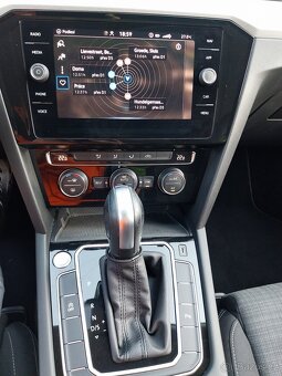 Volkswagen Passat 1.6 Tdi, r.v 2020, pouze 121000km. - 16