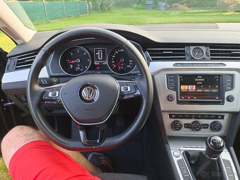 VOLKSWAGEN PASSAT 1.6 TDI, NAVI,LED,PRAV.SERVIS - 16