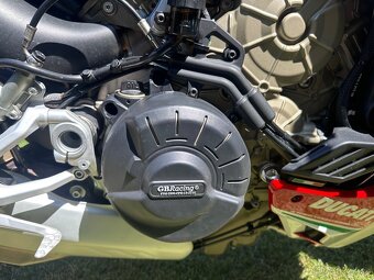 Ducati Streetfighter V4S - 16
