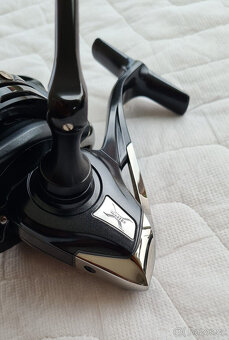 3 x navijáky SHIMANO Aero Technium MGS 12000 XTB s náhradním - 16