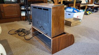 Rádio Tesla 605A - 16