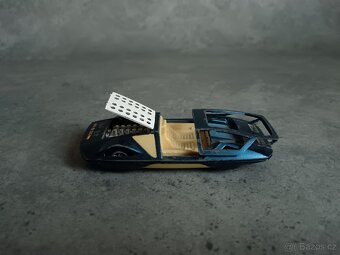 RETRO autíčka 1:43 - 16